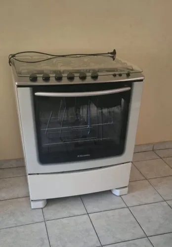 Vendo fogão 6 bocas Electrolux