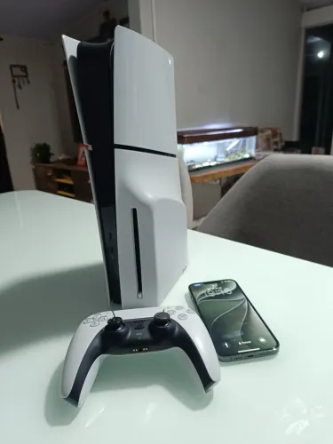 Vendo iPhone 13 Pro Max 256g e PlayStation 5 slim 1tb com leitor de disco