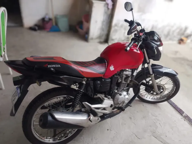 Cg start 160 vermelha conservada, pra pessoas exigente!