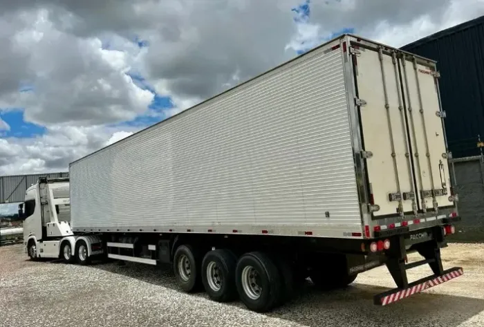 Scania R450 Bau Refrigerado 2020. 