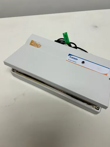 Seladora de mesa bivolt - pouco usada 