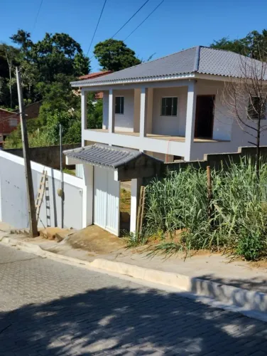 Casa para Venda em Saquarema, São Geraldo, 3 dormitórios, 1 suíte, 2 banheiros, 1 vaga