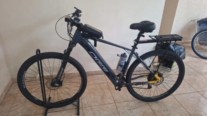 Bicicleta elétrica OGGI BW-8.0 + acessórios