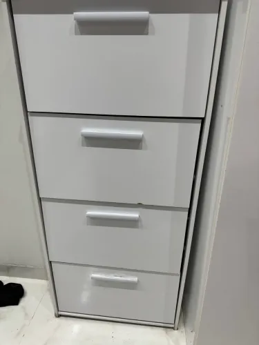 Sapateira ou armário 