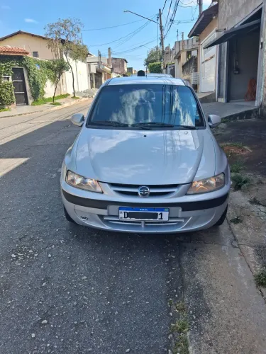 Chevrolet Celta Spirit 1.4 MPFI 8V 85cv 5P 2005