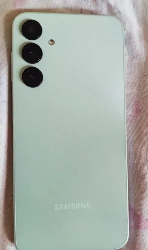 Vende- celular um mes de uso