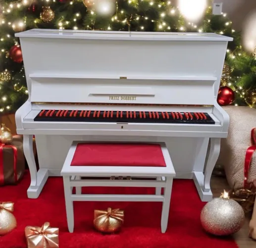 Piano de Armário Personalizado Teclas Pretas Fritz Dobbert 