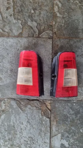 Par Lanterna traseira Peugeot Partner e Citroen Berlingo
