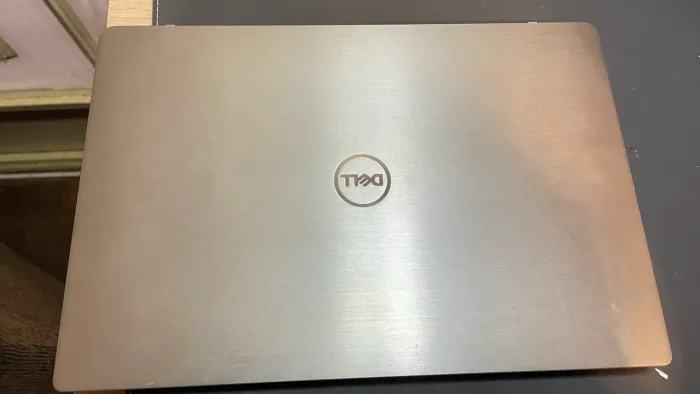 Vendo notebook Dell 13 polegadas 237 Gb 16 Gb de Ram Intel Core I7 -8665U Latitude 7300