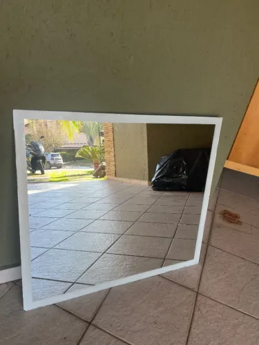 Espelho com borda jateada