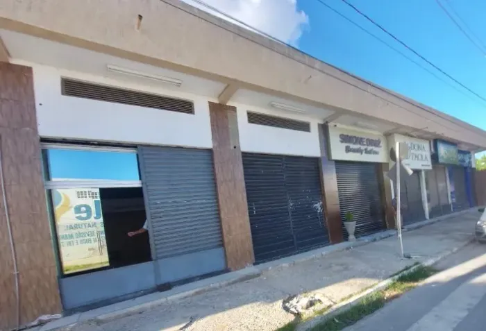 Ponto Comercial com 36 m² próximo à Avenida da Integração no Bairro Gercino Coelho