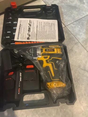 ?Furadeira Parafusadeira De Impacto 2 Baterias 21v + 46 Peças
