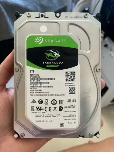 HD Seagate BarraCuda, 2TB, 3.5´, SATA - ST2000DM008