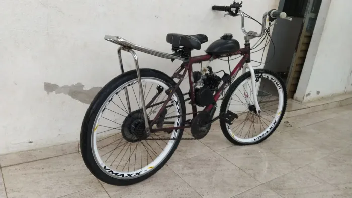 Bicicleta motorizada vendo ou troco