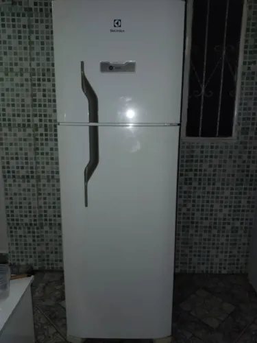 Geladeira Electrolux Frost Free Duplex DFN41de 371L<br>