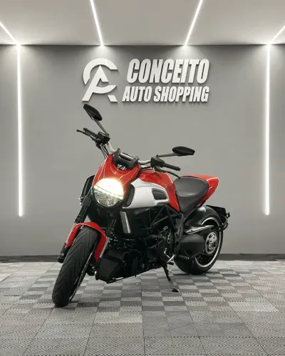 Ducati Diavel 2011