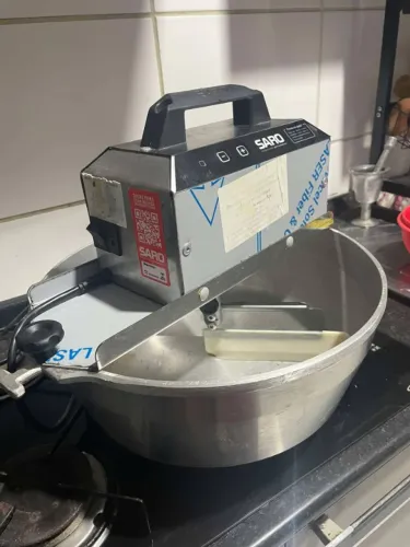 Panela mexedora 