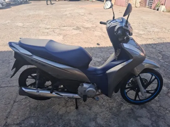 Moto Biz ES Top