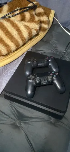 PlayStation 4 Slim 1Tb