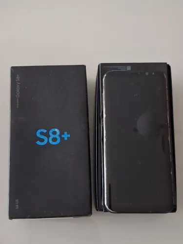 S8 Plus com caixa apenas o display funcionando.
