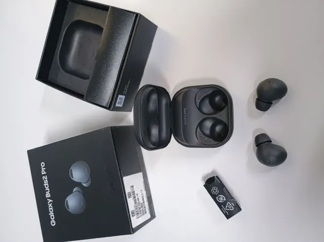 Fone Samsung Galaxy Buds2 Pro completo 