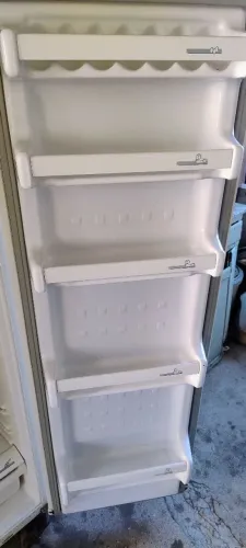 Geladeira Consul 240