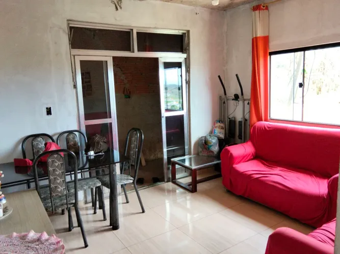 Vendo uma casa no bairro aeroporto,na rua Alberto torres