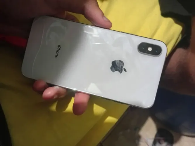 Vendo iphone X no precinho pra sair rápido 
