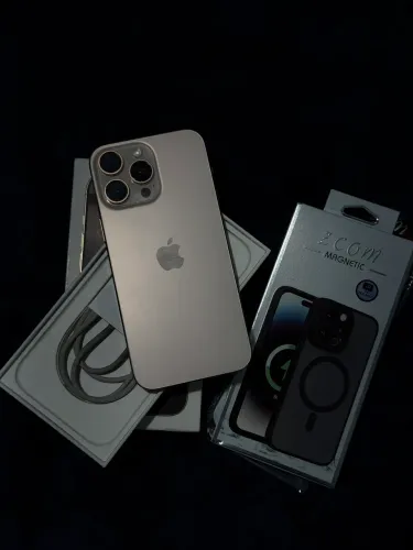 Iphone 16 pro max em perfeito estado