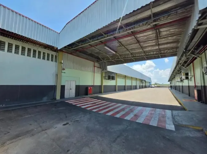 Alugo Galpão/1.700m² Em Condomínio /Nível 5 no Distrito Industrial I !