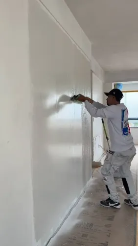 Pintor/Pedreiro Indio
