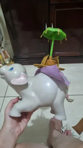 Barbie tika a princesa da ilha