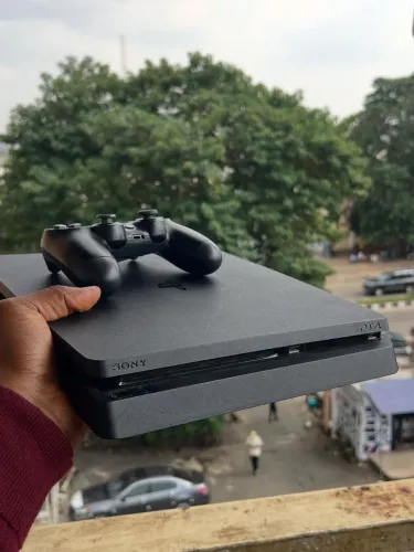 Playstation 4 Slim 1TB Promoção