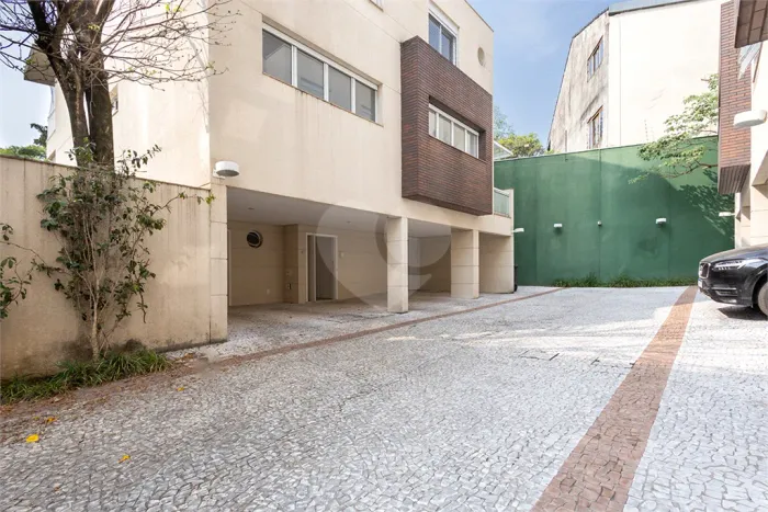 Condomínio com 4 quartos à venda em Vila madalena - SP