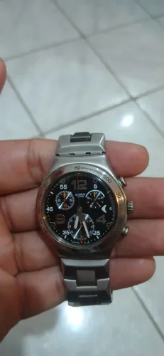 Relógio  swatch Original vendo olx pay mais entrega para todo Brasil faço envio 