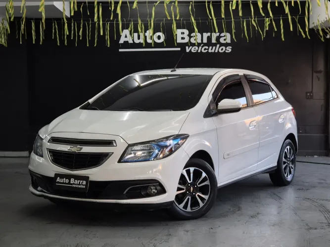Chevrolet Onix Hatch LTZ 1.4 8V Flex Aut. 4P 2015