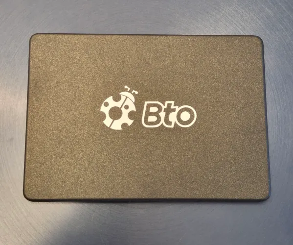 SSD SATA 1TB quase nada usado