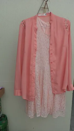 Lote de roupas femininas