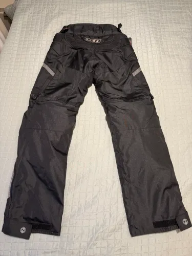 Calça moto feminina NOVA com etiqueta 