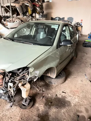Sucata Polo sedan 1.6 2008
