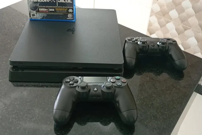 Vendo Playstation 4 Slim 1 Terabyte Ps4