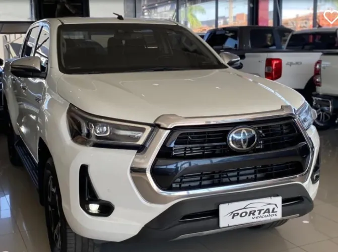 Toyota Hilux CD SRX 4X4 2.8 TDI 16V Diesel Aut. 2021