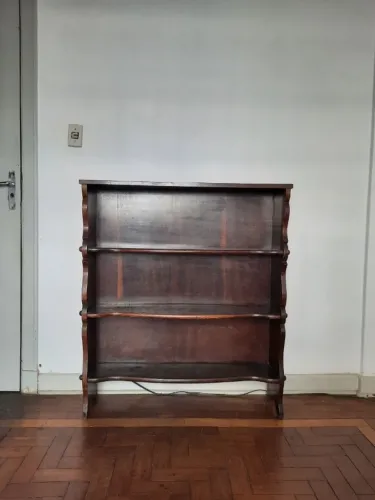 Estante Livreiro de Madeira Maciça