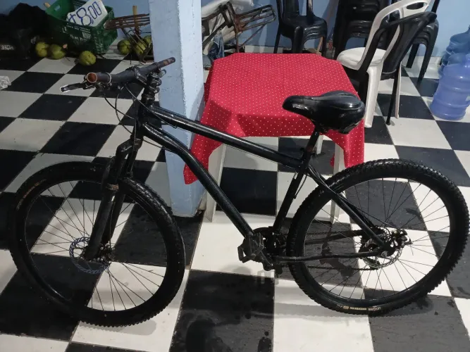 Venda-se um bicicleta em perfeito estado para uso