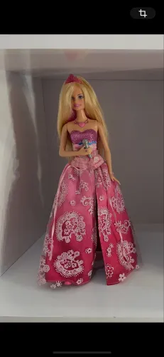 Barbie a princesa e a pop star tori
