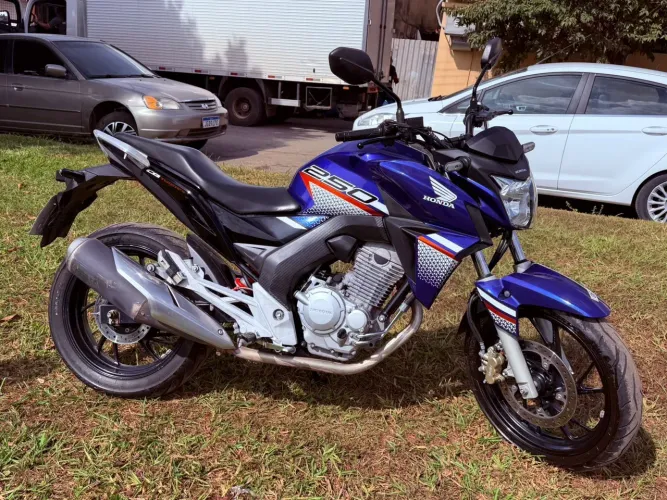 VENDO CB 250 TWISTER