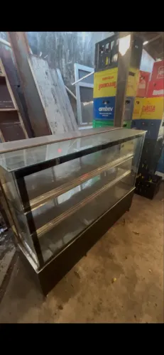 Vitrine para salgados e bolos