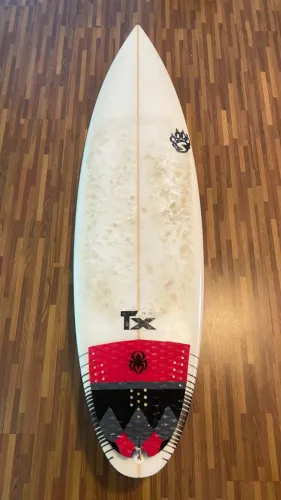 Pranche de surf Luciano Leão 5'11" TX 16 28 litros