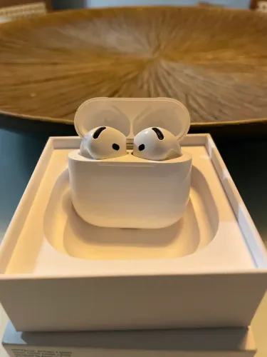 AirPod Mini 4 com cancelamento ativo de ruído