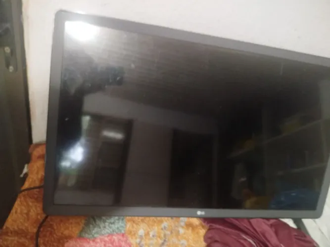 Vende se tv estragada LED